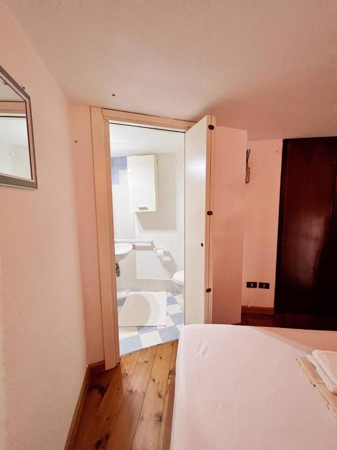Ferienwohnung Domus Myoho Cagliari Exterior foto